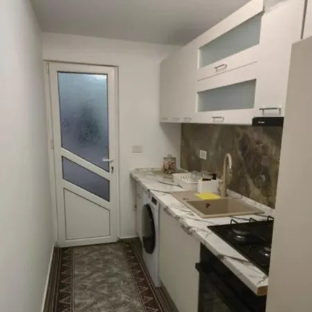 Luxap * בוקרשט